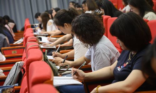 2024年渝中區(qū)教師暑期全員集中培訓正式啟動 賦能教育發(fā)展，聚焦專業(yè)成長